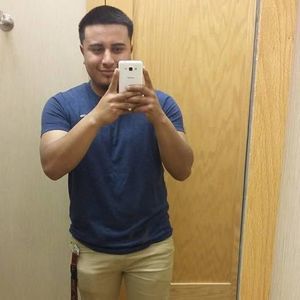 Meet your Posher, Efrain